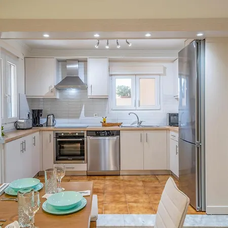 Portes By Mediterraneanvillas 빌라 Peritheia
