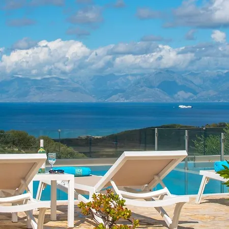 Portes By Mediterraneanvillas Peritheia